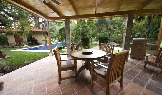 Four Bedroom Vacation Villa in Jaco with Private Pool Sleeps 8