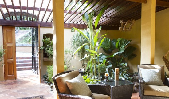 Four Bedroom Vacation Villa in Jaco with Private Pool Sleeps 8