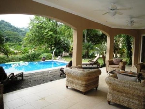 Stunning Villa in Private Resort Setting