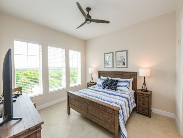 Charming 3 Bedroom Condo on Bradenton Sleeps 6 Guests