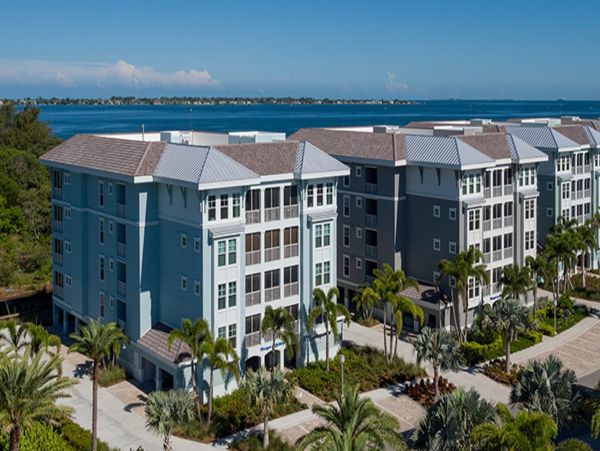 Charming 3 Bedroom Condo on Bradenton Sleeps 6 Guests