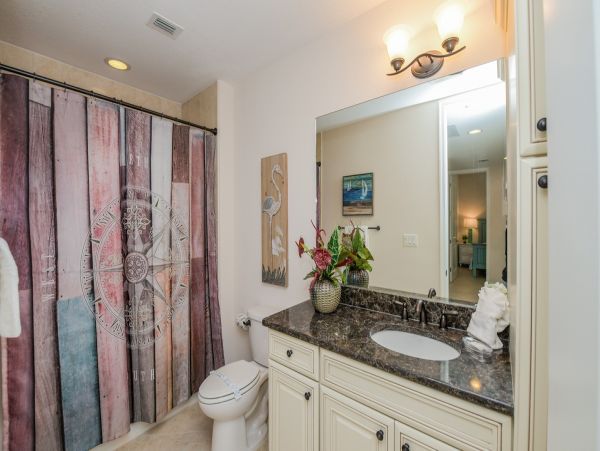 Charming 3 Bedroom Condo on Bradenton Sleeps 6 Guests