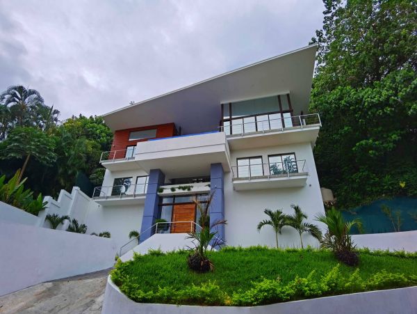 Manuel Antonio Vacation Pool Home Five Bedroom Ocean Views