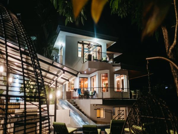 Manuel Antonio Six Bedroom Home with Private Pool