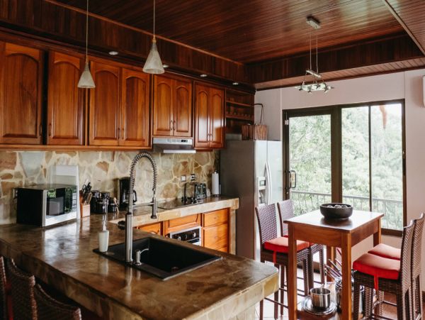 Manuel Antonio Six Bedroom Home with Private Pool