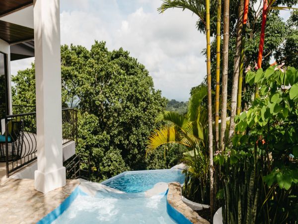 Manuel Antonio Six Bedroom Home with Private Pool