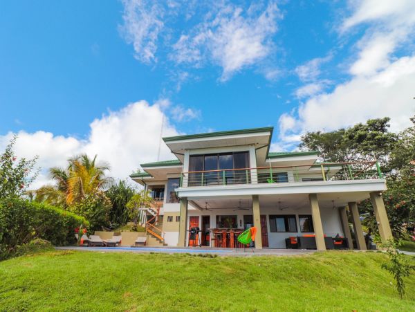 The Ultimate Villa Style & Comfort