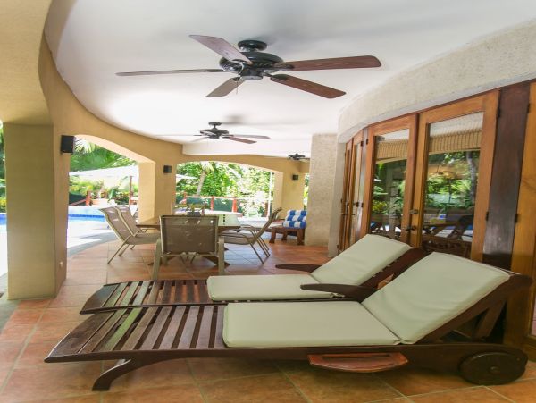 Costa Rica Luxury Vacation Villa with Pool