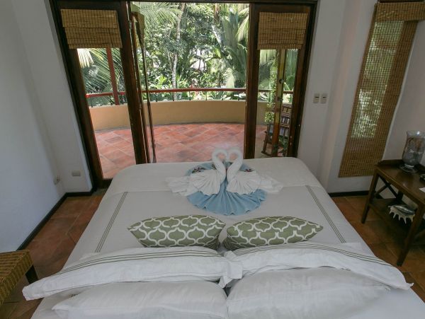 Costa Rica Luxury Vacation Villa with Pool