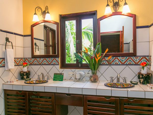 Costa Rica Luxury Vacation Villa with Pool