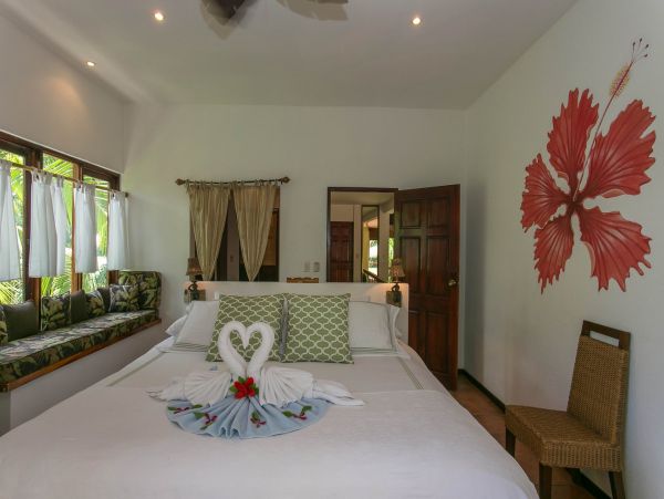 Costa Rica Luxury Vacation Villa with Pool