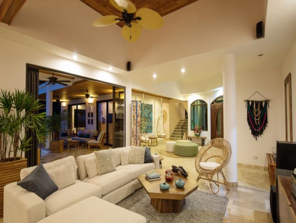 Luxury 7 Bedroom Villa Sleeps 14