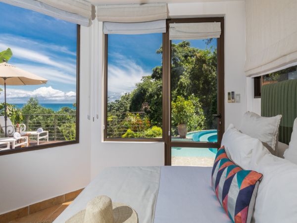 Luxury 7 Bedroom Villa Sleeps 14