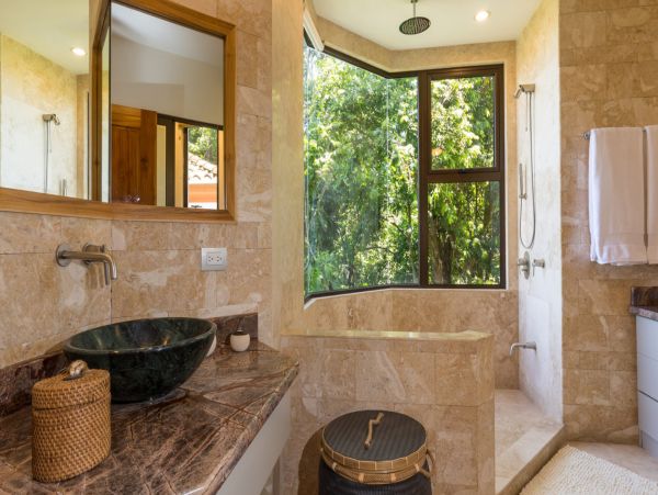 Luxury 7 Bedroom Villa Sleeps 14