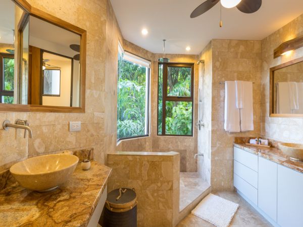 Luxury 7 Bedroom Villa Sleeps 14