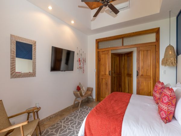 Luxury 7 Bedroom Villa Sleeps 14