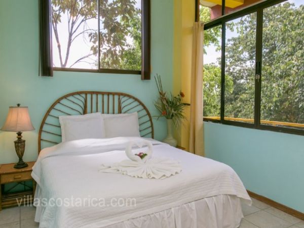 Manuel Antonio Vacation Pool Home Five Bedroom