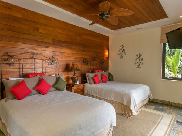 Manuel Antonio Vacation Home Five Bedroom