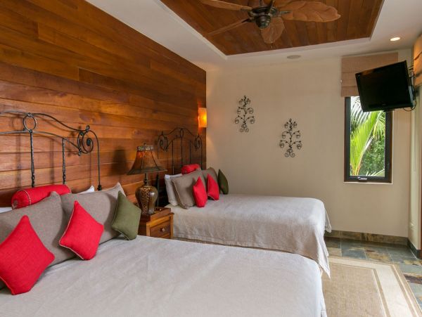 Manuel Antonio Vacation Home Five Bedroom
