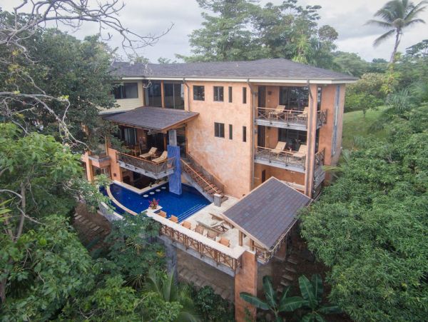 Manuel Antonio Vacation Home Five Bedroom