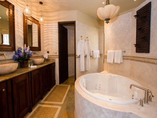 Flamingo Costa Rica Luxury Vacation Villa Stroll to Beach