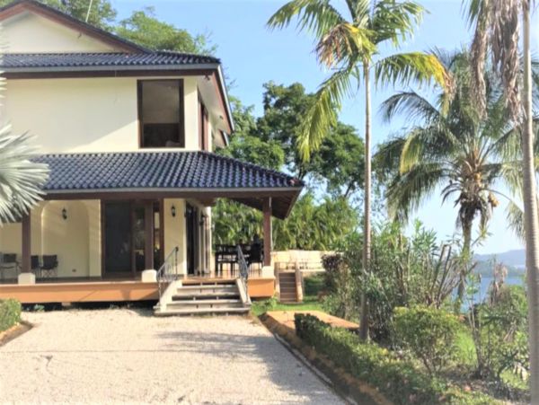Costa Rica Luxury Vacation Rental Home in Playa Flamingo