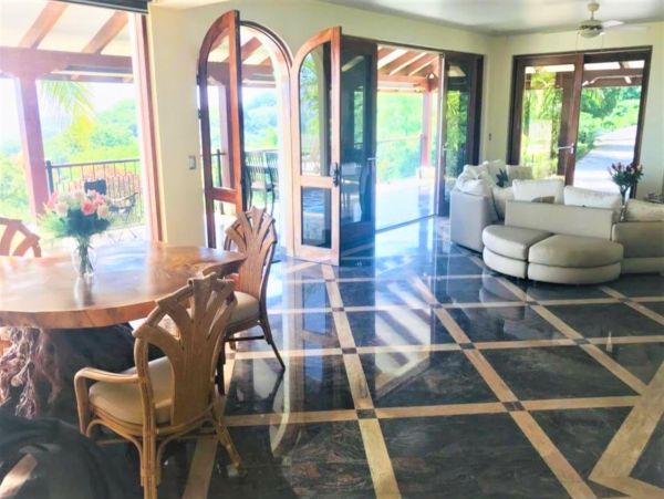 Costa Rica Luxury Vacation Rental Home in Playa Flamingo