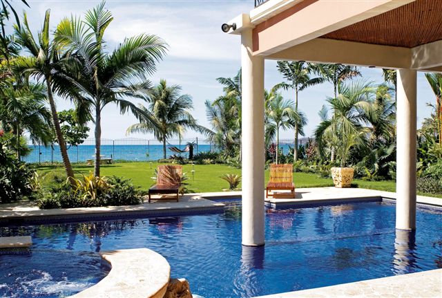 Stunning Beachfront Vacation Villa in Costa Rica 8 Guests