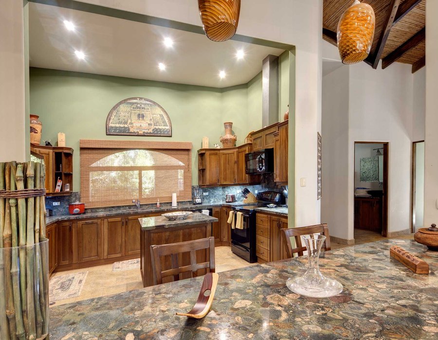 Stunning Vacation Pool Villa in Flamingo Costa Rica Sleeps 4