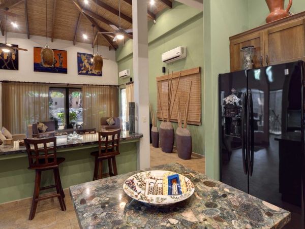 Stunning Vacation Pool Villa in Flamingo Costa Rica Sleeps 4