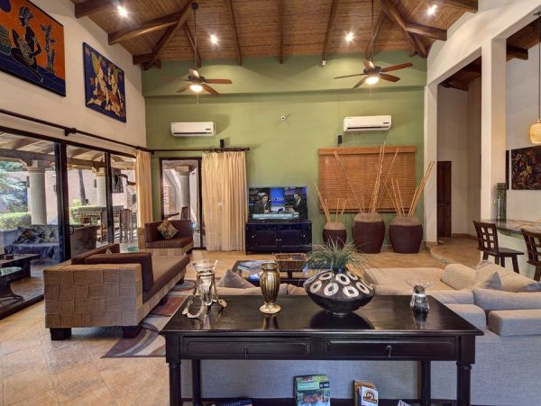 Stunning Vacation Pool Villa in Flamingo Costa Rica Sleeps 4