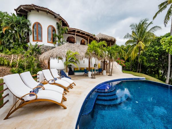 Playa Flamingo Luxury Villa Steps to beach