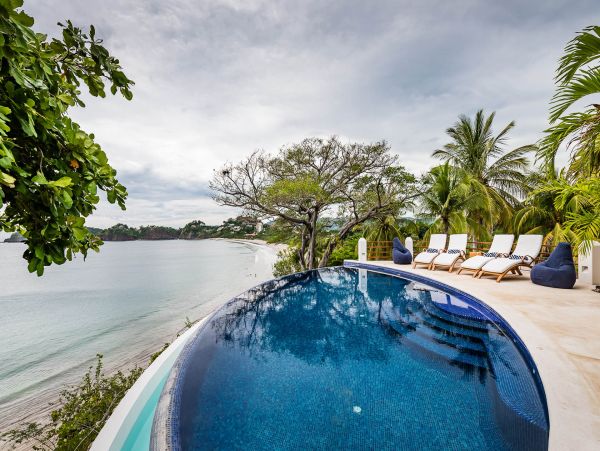Playa Flamingo Luxury Villa Steps to beach