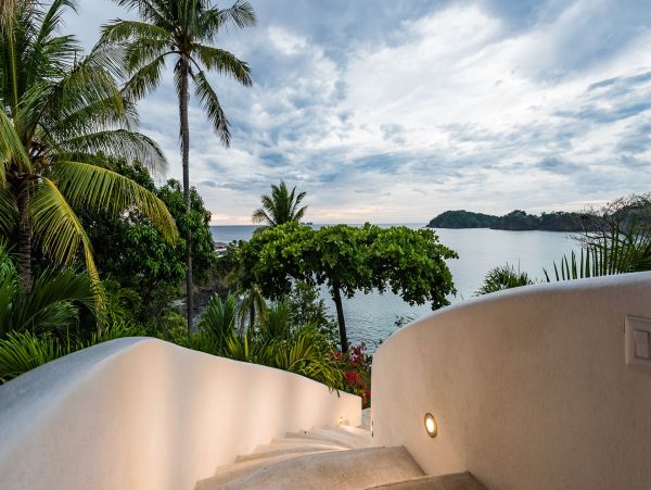 Playa Flamingo Luxury Villa Steps to beach