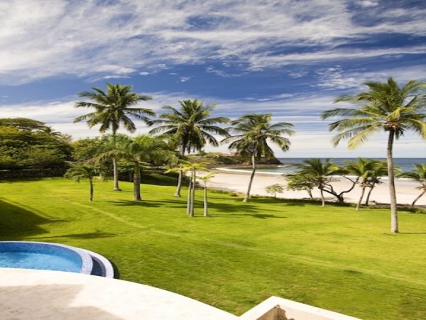 Playa Flamingo Four Bedroom Luxury Villa Pool Oceanfront