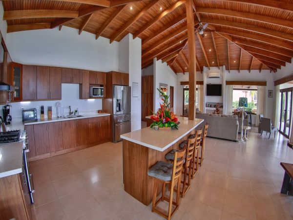 Seven Bedroom Rental Pool Villa Beachfront Flamingo