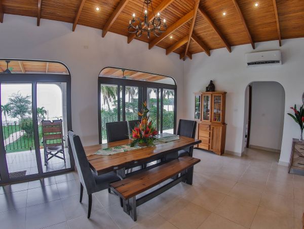 Seven Bedroom Rental Pool Villa Beachfront Flamingo
