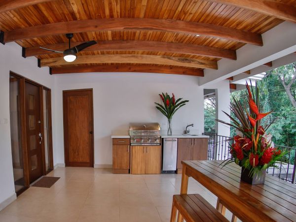 Seven Bedroom Rental Pool Villa Beachfront Flamingo