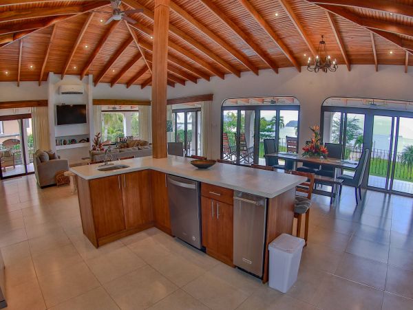 Seven Bedroom Rental Pool Villa Beachfront Flamingo