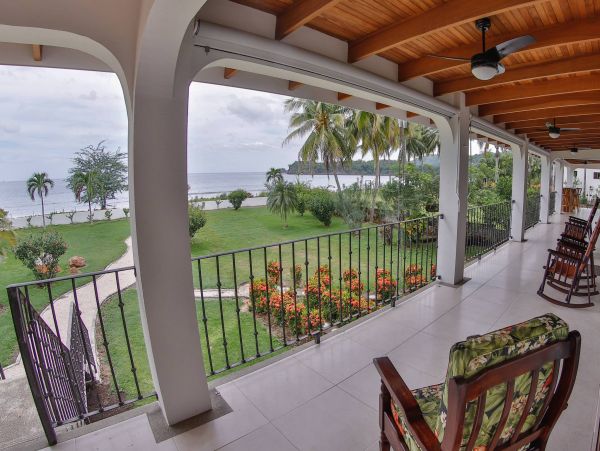 Seven Bedroom Rental Pool Villa Beachfront Flamingo