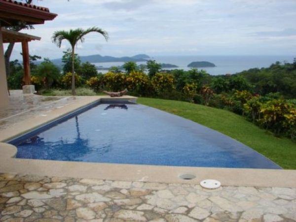 Playa Flamingo Vacation Pool Home Three Bedroom