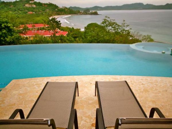 Four Bedroom Playa Flamingo Villa Pool