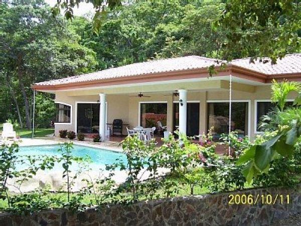 Villa luxury 3 Blocks from the Beach