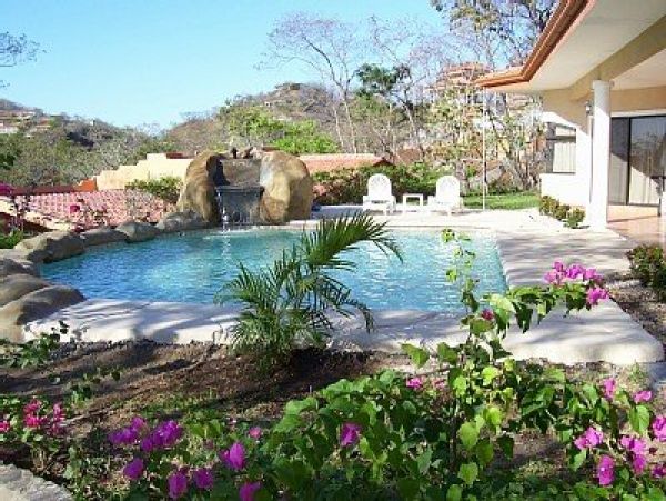 Villa luxury 3 Blocks from the Beach