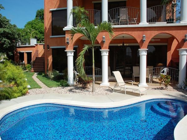 Four Bedroom Villa with Magnificent Pool