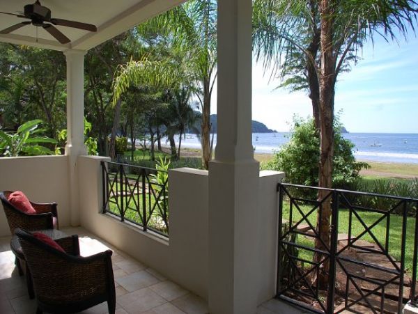 Playa Hermos Beachfront Condo