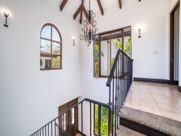 Luxury Six Bedroom Ocean View Vacation Home in Tamarindo