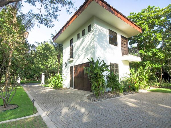 Luxury Six Bedroom Ocean View Vacation Home in Tamarindo