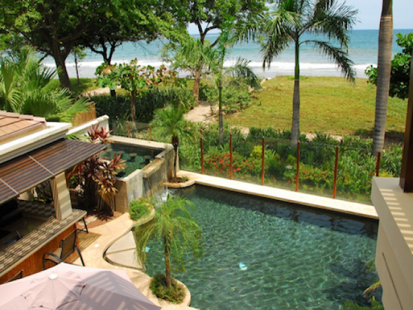 On Beach Tamarindo Vacation Home Five Bedroom with Guest House