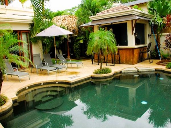 On Beach Tamarindo Vacation Home Five Bedroom with Guest House